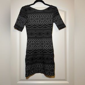 H&M Divided Size 6 Cocktail Dress 3/4 Length Sleeve Black
